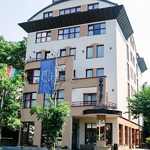 4* Szálloda Mediterran